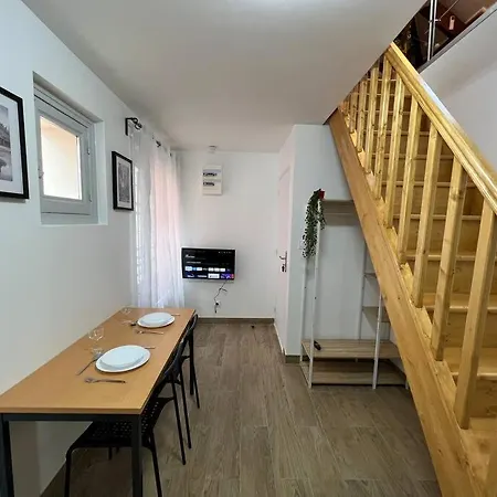 Confortable Duplex Apartment